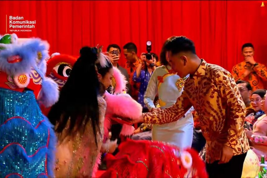 Gibran hadiri perayaan imlek Gibran hadiri perayaan imlek