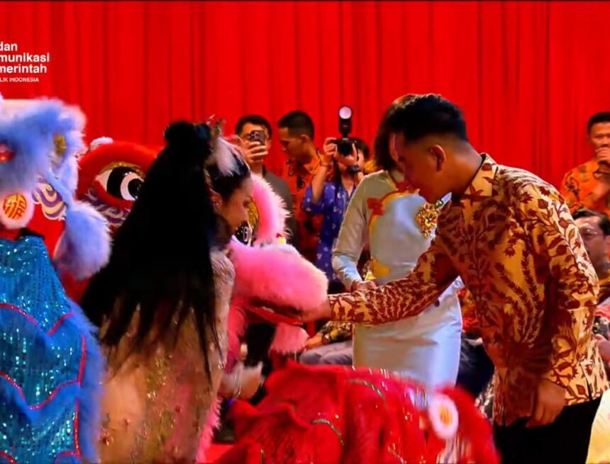 Gibran hadiri perayaan imlek Gibran hadiri perayaan imlek