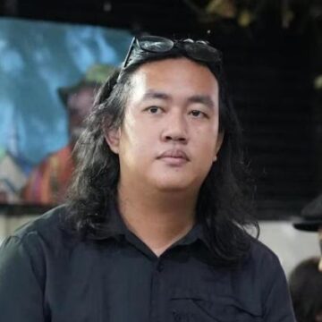 penyiraman air keras