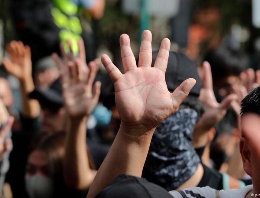 ciri negara demokrasi ciri negara demokrasi