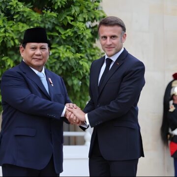 emmanuel macron indonesia mitra strategis