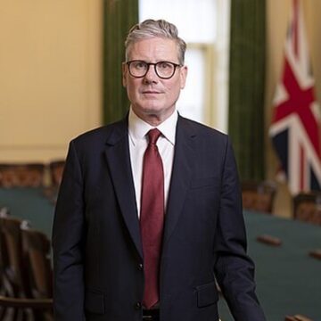 perdana menteri inggris sekarang keir starmer